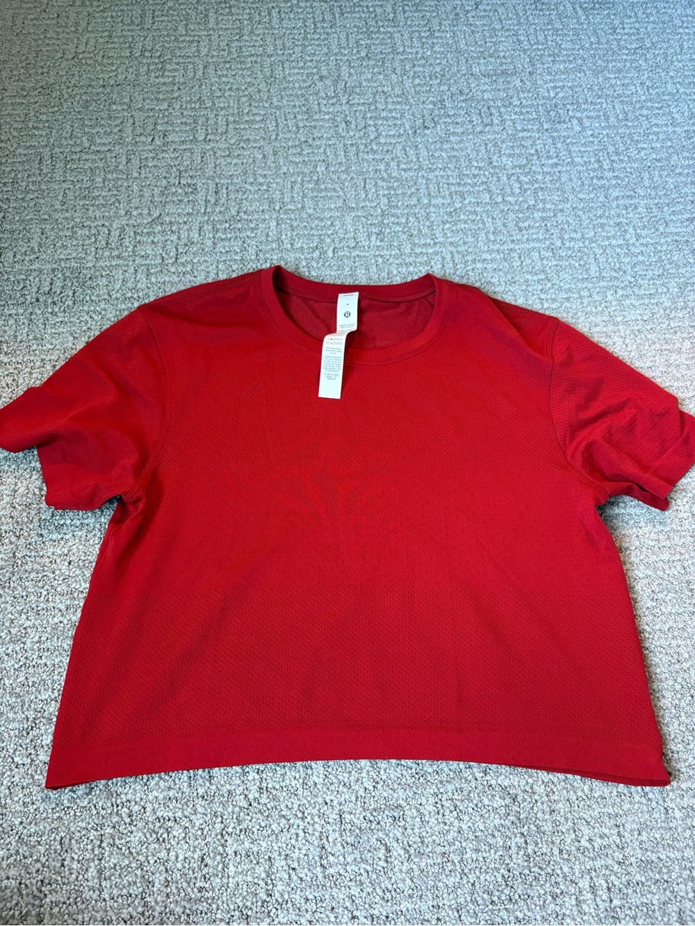 lululemon athletica Red Short Sleeve Crewneck Tee